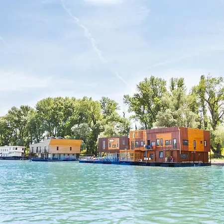 Arkabarka 2- Floating Dream And Bed & Breakfast Belgrado