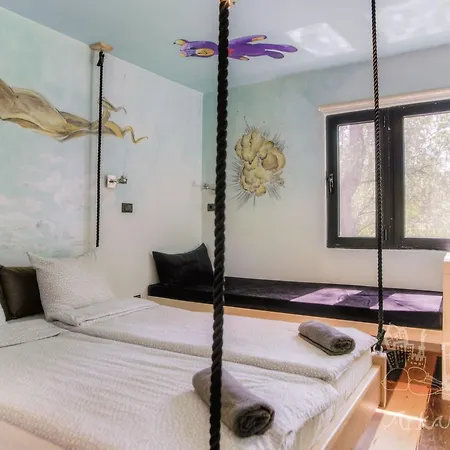 Alojamento de Acomodação e Pequeno-almoço Arkabarka 2- Floating Dream And Belgrado