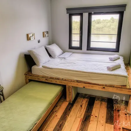 Arkabarka 2- Floating Dream And Bed & Breakfast Bělehrad
