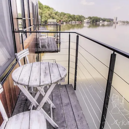 Arkabarka 2- Floating Dream And 4* Belgrado