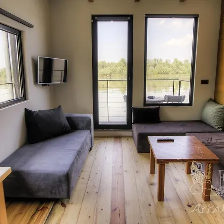 Arkabarka 2- Floating Dream And 4* Belgrado