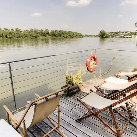 Arkabarka 2- Floating Dream And Alojamento de Acomodação e Pequeno-almoço 4*