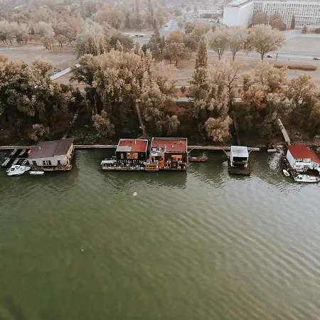 Arkabarka 2- Floating Dream And B&B 2*