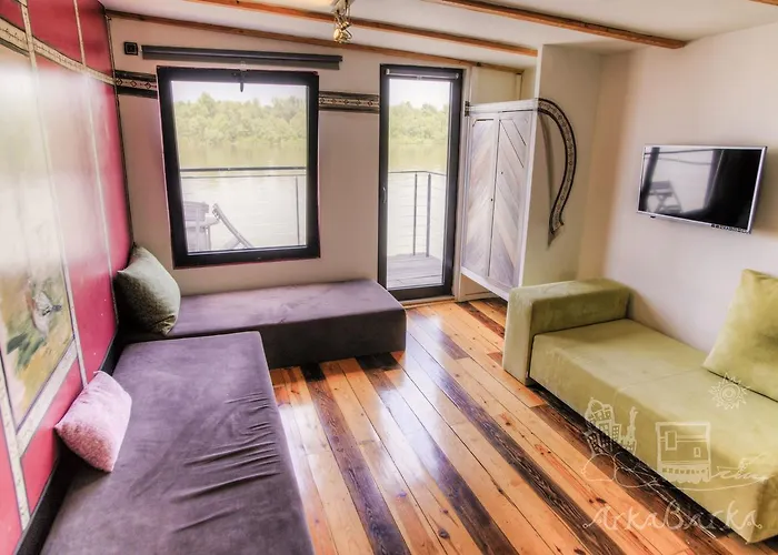 Arkabarka 2- Floating Dream And Nocleg ze śniadaniem Belgrad