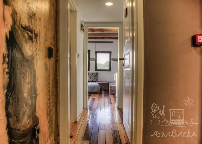 Nocleg ze śniadaniem Arkabarka 2- Floating Dream And Belgrad