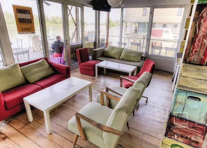 Arkabarka 2- Floating Dream And Nocleg ze śniadaniem