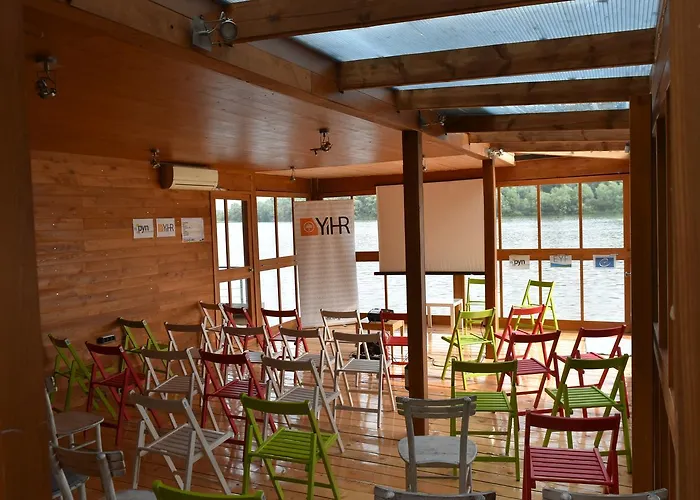 Arkabarka 2- Floating Dream And Nocleg ze śniadaniem Belgrad